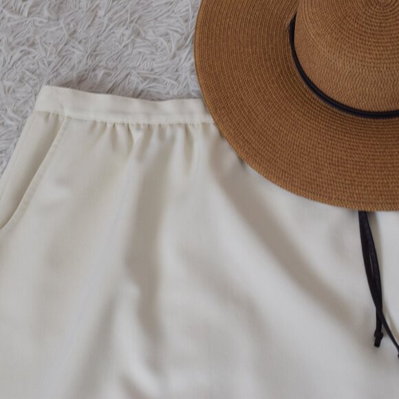 Vintage 80s Beige Knee Skirt | 31 waist - Picture 1 of 7